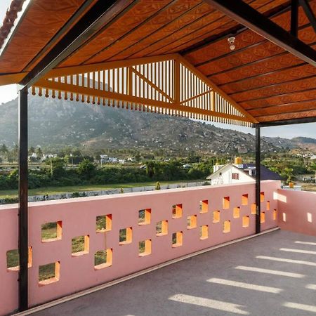 Villa In Skandagiri バンガロール エクステリア 写真